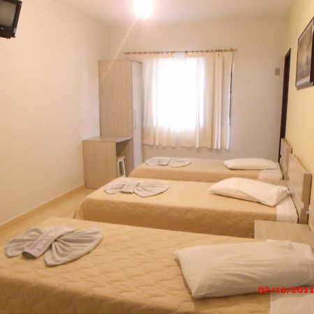 Hotel Piramide Eldorado Bagian luar foto